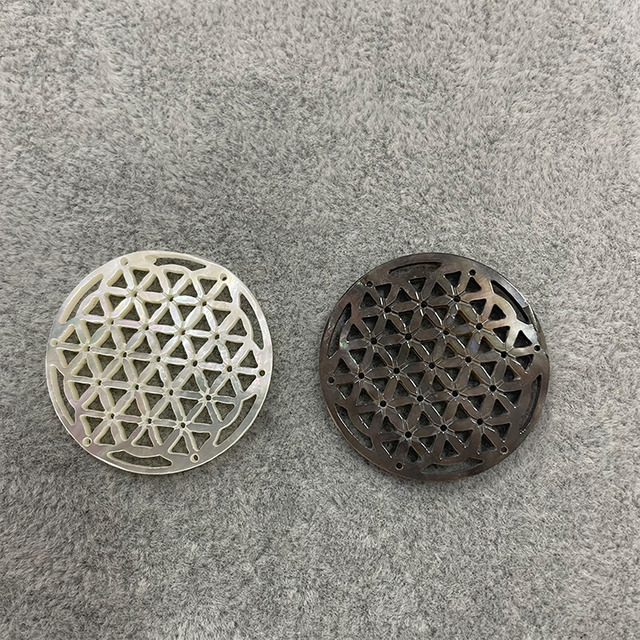 Talla hueca de concha de nácar negra para fabricación de joyas, pendientes y colgantes