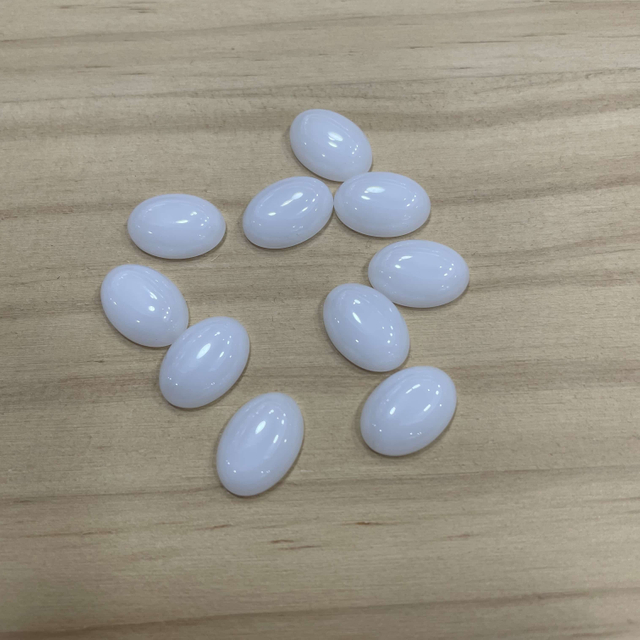 Cabochon de piedra de ópalo forma ovalada de piedra blanca para anillos 