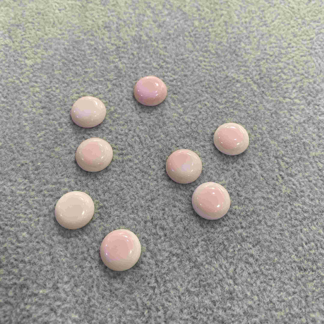 Material de concha Queen Cabochon de forma redonda de cáscara rosa para joyas para anillo para colgante 