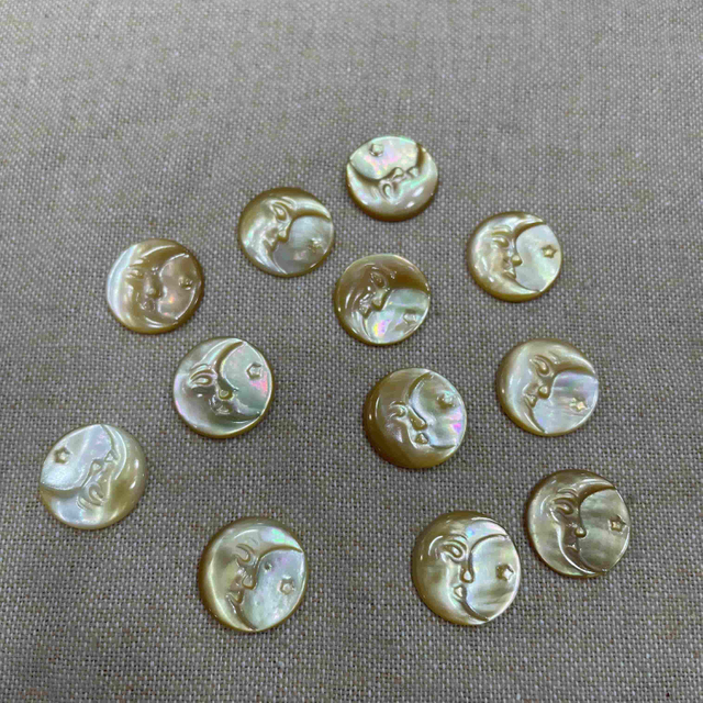 Imagen de tallado de madre de perlas Natural Corte de cara de luna amarilla para joyas que hacen diseño de relieve