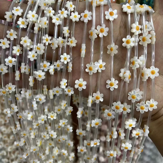 Pulsera de corte de flores de madre de perlas