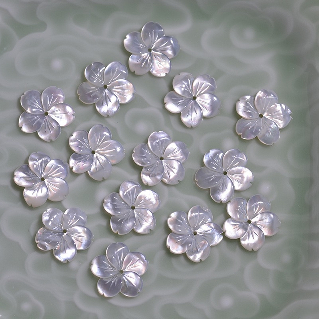 Diseño tallado de flores de nácar Natural para hacer colgantes, pendientes, diseño de cabujón de flores grandes, diseño de concha y anillos blancos