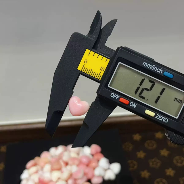 Material de concha queen Cabochon Bombe Diseño para el diseño del collar de la cadena Joyería haciendo una cara doble 