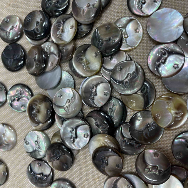 Diseño de luna de forma redonda de madre de perla