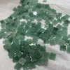 Forma de trébol de piedra amazon natural forma de la cara de corte de piedra verde liso para pulseras para preparar aretes de diseño de joyas incrustadas