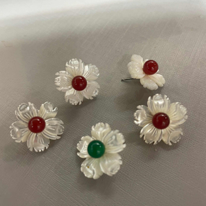 Mother de perla perla anillos de corte de flores que hacen diseño de piezas de joyería de diseño usando diseño de pulsera flores blancas