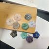 Colgante de flor de nácar Natural para mujer, piedra colorida, lapislázuli, ojos de tigre, corte de flor de gran tamaño, diseño de joyería