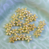 Forma de flor tallada de nácar Natural para diseño de pendientes, diseño de collar de joyería de cabujón pequeño, piezas de frijoles pequeños
