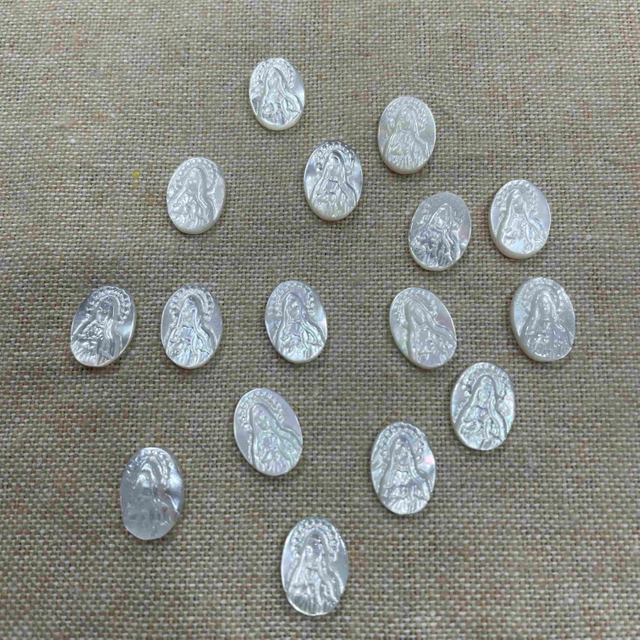 Madre de Pearl Tamaño pequeño Guadalupe Imagen Virgin Maria Design Little Things para joyas que hacen piezas en relieve ovalado