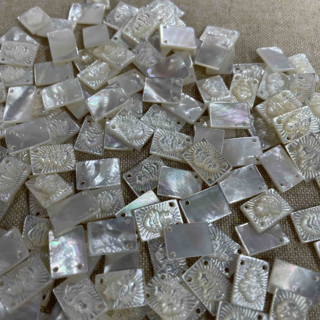 Mother de perla Diseño cardíaco Cortero cuadrado Joyas que hacen íconos de collar Guadalupe Tallado para hacer bricolaje