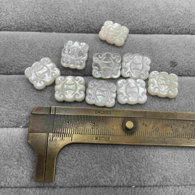 Piezas de concha con imagen tallada de nácar para hacer joyas, flor de concha de frijoles 