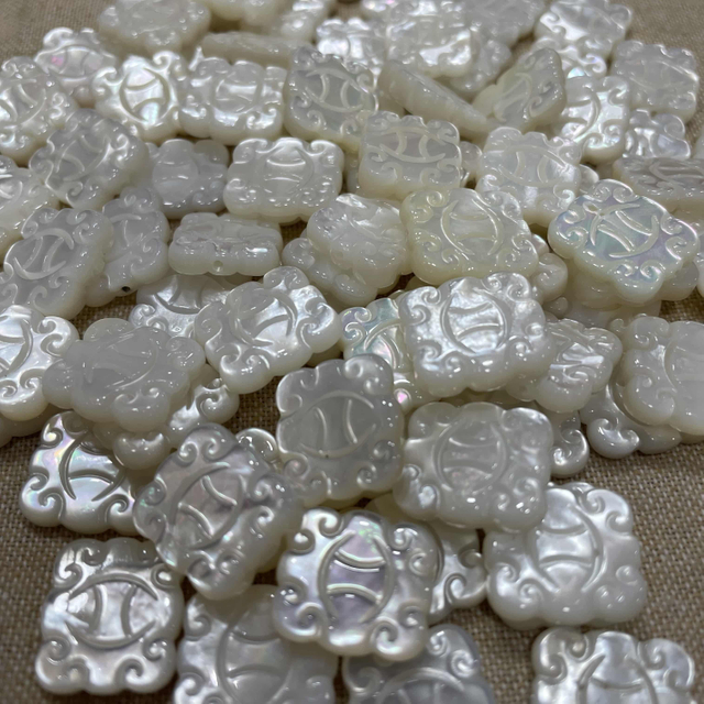 Mother de perla Tallado de perlas Diseño de joyas de joyería para piezas de corte del collar de la cadena