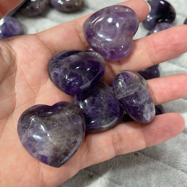 Amethyst Heart Shape Cutting Diseño colgante grande Cabochon Making para joyas Diseño de corazón de cristal 