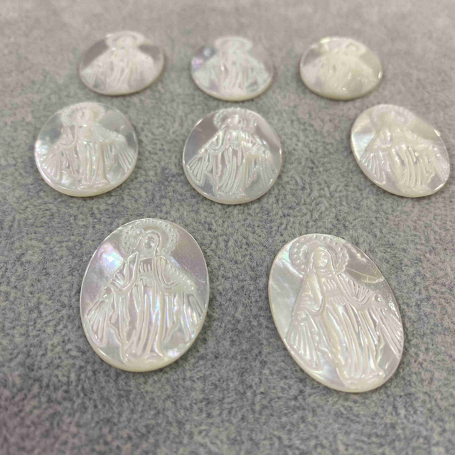 Madre de Pearl Maria Virgin Imagen de tallado Gran tamaño Costilla Guadalupe Costeo con joyas haciendo íconos de imágenes Gran tamaño 