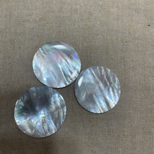 Natural Mother of Pearl Flat forma redonda Diseño de liso Gran tamaño para joyas que hacen joyas que hacen imágenes de imágenes colgantes