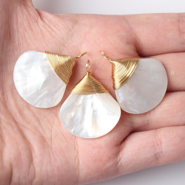 Colgante con forma de gota de nácar Natural, diseño de concha blanca, fabricación de joyas, diseño de cara lisa, pendiente de cabujón de tamaño pequeño