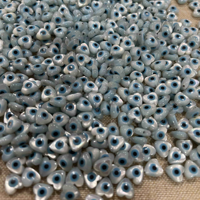 Madre de perla Pearl Evil Eyes Heart Shape Diseño Pulsera de collar Hacer joyas de diseño de cadena con pequeñas cuentas de corazón