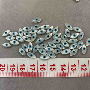 Natural Mother of Pearl Evil Eyes cortando cuentas pequeñas para el diseño de joyas para los anillos para el collar Fatima Diseño Shell White