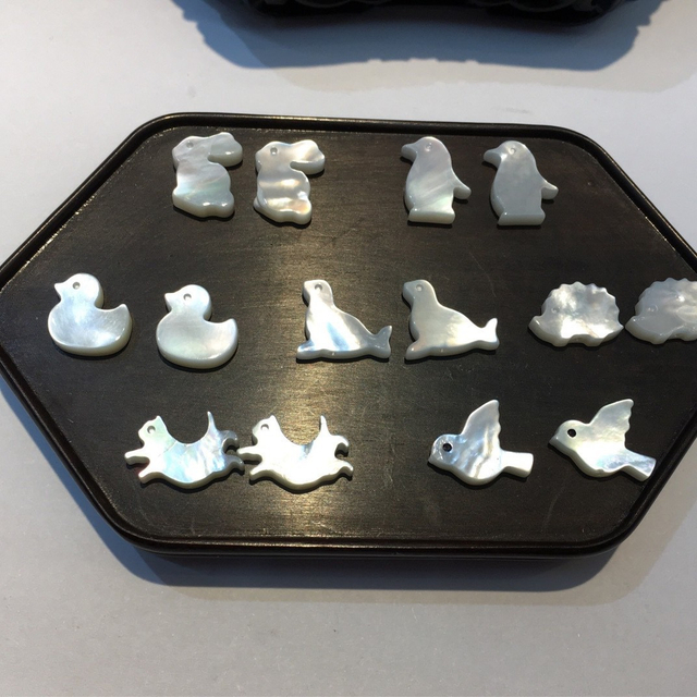 Forma de conejo de nácar Natural, corte en forma de pez, diseño de pájaro, animal PEQUEÑO tallado, concha blanca para fabricación de collares de joyería