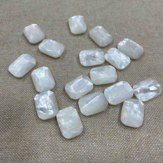 Madre de perla Tallado de perla Corte cuadrado Doble corte para joyas Anillos colgantes que hacen diseño Cabochon Tallado 