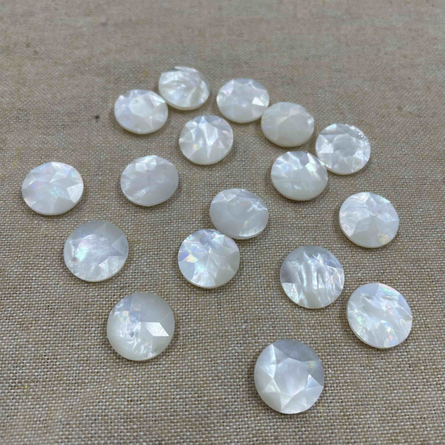 Mother de perla Tallado Cara redonda Redonda Joya de colgante de corte Doble Hacer un diseño de arete Joyería 