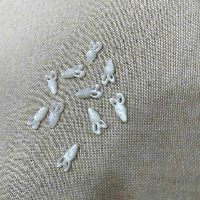 Forma de corte de nácar natural de tamaño pequeño para la fabricación de joyas, diseño de conejo para incrustaciones, molde, diseño de pendientes, fabricación de piezas de collar