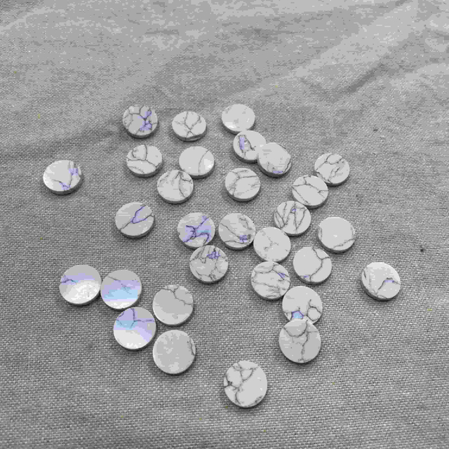 Turquesa blanca forma redonda de la cara lisa Joyería de piedra blanca que hacen anillos colgantes de cabujón material turquesa diseño de incrustación