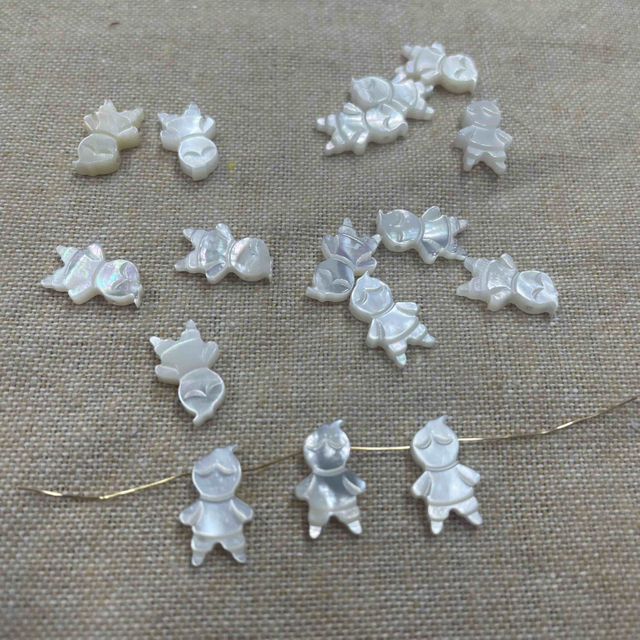 Molde de talla de perlas Natural Niños pequeños Corte para Chian Plain Diseño para joyas que hacen pequeñas Nadie Girl Image Cutting