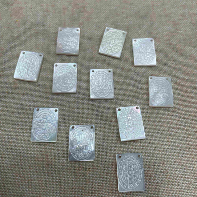 Imagen de tallado de madre de perlas 