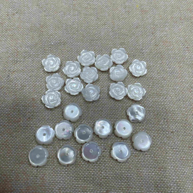 Flor de talla de perla Mother de perla forma de rosa Corte de flor blanca para joyas de aretes haciendo brazalete de diseño de relieve