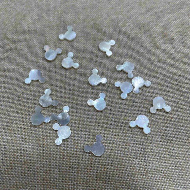 Madre natural de perla Tallado de la cabeza del mouse Joya de animales Joyas de animales Corte de caparazón blanco Tallado Handmake Inlay