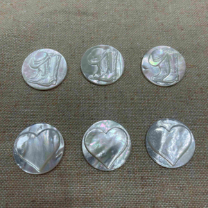 Colgante de corte redonda de madre de perlas 