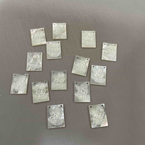 Imagen de Ángel de nácar Natural, diseño colgante, concha blanca, grabado en relieve, iconos de Jesús, joyería para hacer collares 