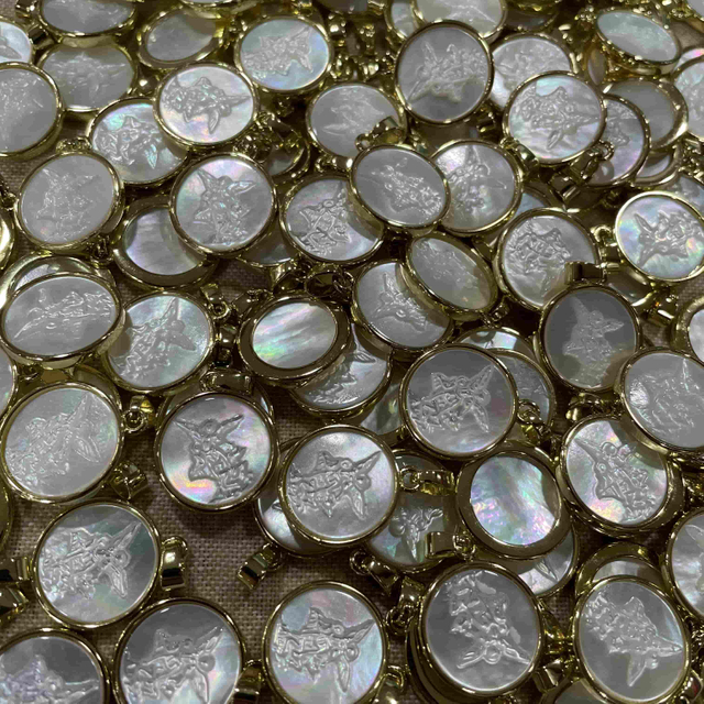 Madre natural de perla dragón slayer imagen de corte de cameo 