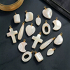 Cuentas pequeñas de nácar Natural, diseño de cruz, forma de hoja de corte para fabricación de colgantes, piezas de joyería para mujer, cosas bonitas, Luna 