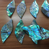 Diseño de hoja de nácar Natural, joyería para mujer, fabricación de colgantes, corte de concha de abulón, cabujón de concha colorido de tamaño más grande 