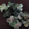 Diseño de forma de trébol de nácar Natural, joyería de cabujón, pendiente de corte, diseño de incrustaciones de concha negra, forma de flor tallada en la cara
