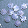 Pendientes de flor de cabujón con diseño de forma de concha de nácar Natural, joyería con incrustaciones, forma de trébol de corte de cara de concha blanca