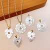 Colgante tallado de flor de nácar Natural para mujer, diseño de joyería, collar, concha blanca con diseño de moda de piedra