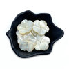 Corte de diseño de flor de nácar Natural para mujer, fabricación de joyas, diseño de broche, frijoles pequeños, anillos de concha blanca, fabricación de moda