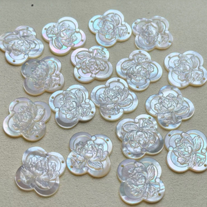 Cabujón cuadrado de corte con forma de trébol de nácar Natural, fabricación para diseño de pulsera, piezas de imagen con relieve de flores finas 