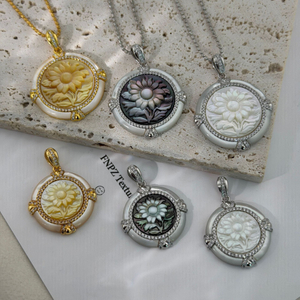 Colgante redondo de corte de cabujón de flor de nácar Natural para mujer, joyería de moda, diseño en relieve, forma de iconos, imagen 