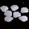 Pendientes de flor de cabujón con diseño de forma de concha de nácar Natural, joyería con incrustaciones, forma de trébol de corte de cara de concha blanca