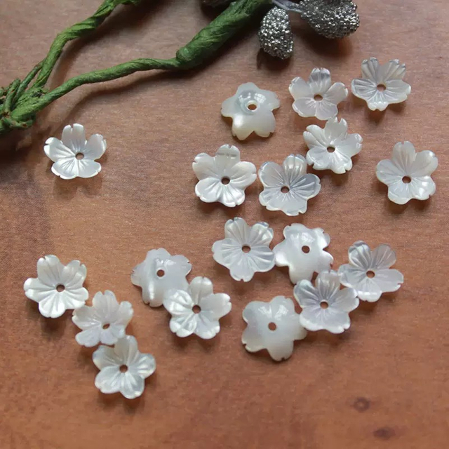 Pendientes de corte con forma de flor de nácar Natural, diseño para bricolaje, joyería para mujer, broche, frijoles coloridos, cosas pequeñas de moda 