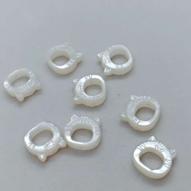 Corte de forma de animal de nácar Natural para joyería, diseño de cadena, frijoles de gato, pulsera DIY, fabricación de cosas pequeñas, joyería para mujer 