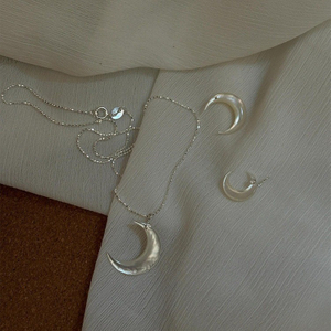 Diseño de forma de luna de nácar Natural para mujer, diseño de collar, cuentas de concha blanca por piezas de joyería con diseño de cadena 