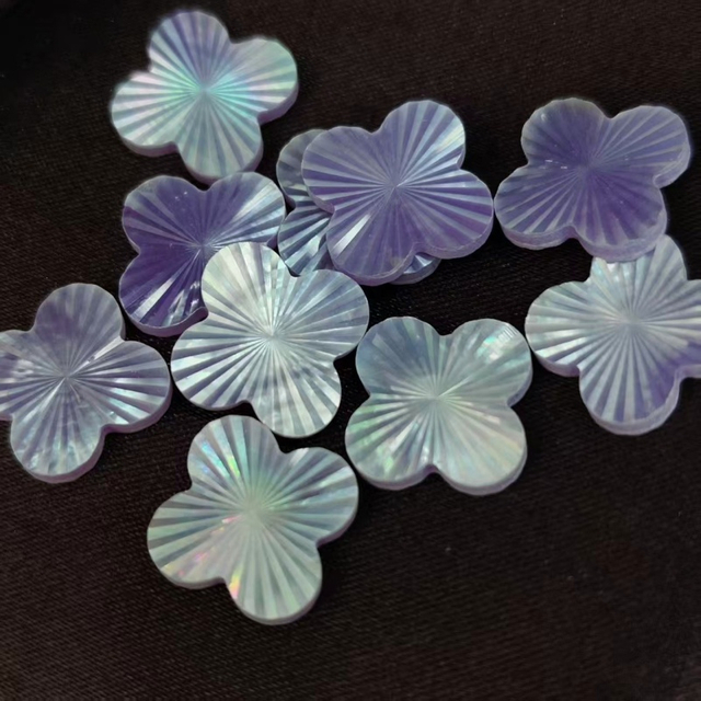 Forma de trébol de nácar Natural, corte de concha rosa, frijoles pequeños para incrustaciones de colgantes, fabricación de joyería de diseño de cabujón de corte facial