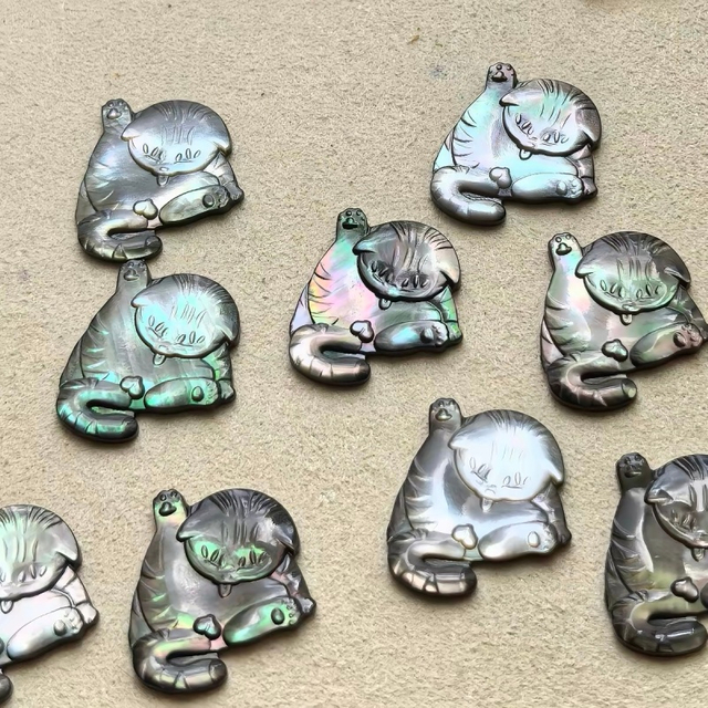Corte de imagen en forma de gato de nácar Natural para mujer, fabricación de colgantes de joyería, diseño de cabujón tallado en relieve de mayor tamaño