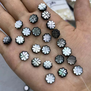 Pequeñas cosas con forma de conejo de nácar Natural para hacer collares, corte de flores, diseño de pulsera para mujer, forma de moda DIY 