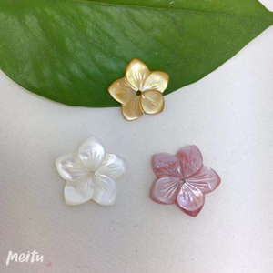 Diseño de colgante de mujer con forma de flor de nácar Natural, diseño de collar de concha amarilla a la moda con cabujón colorido 